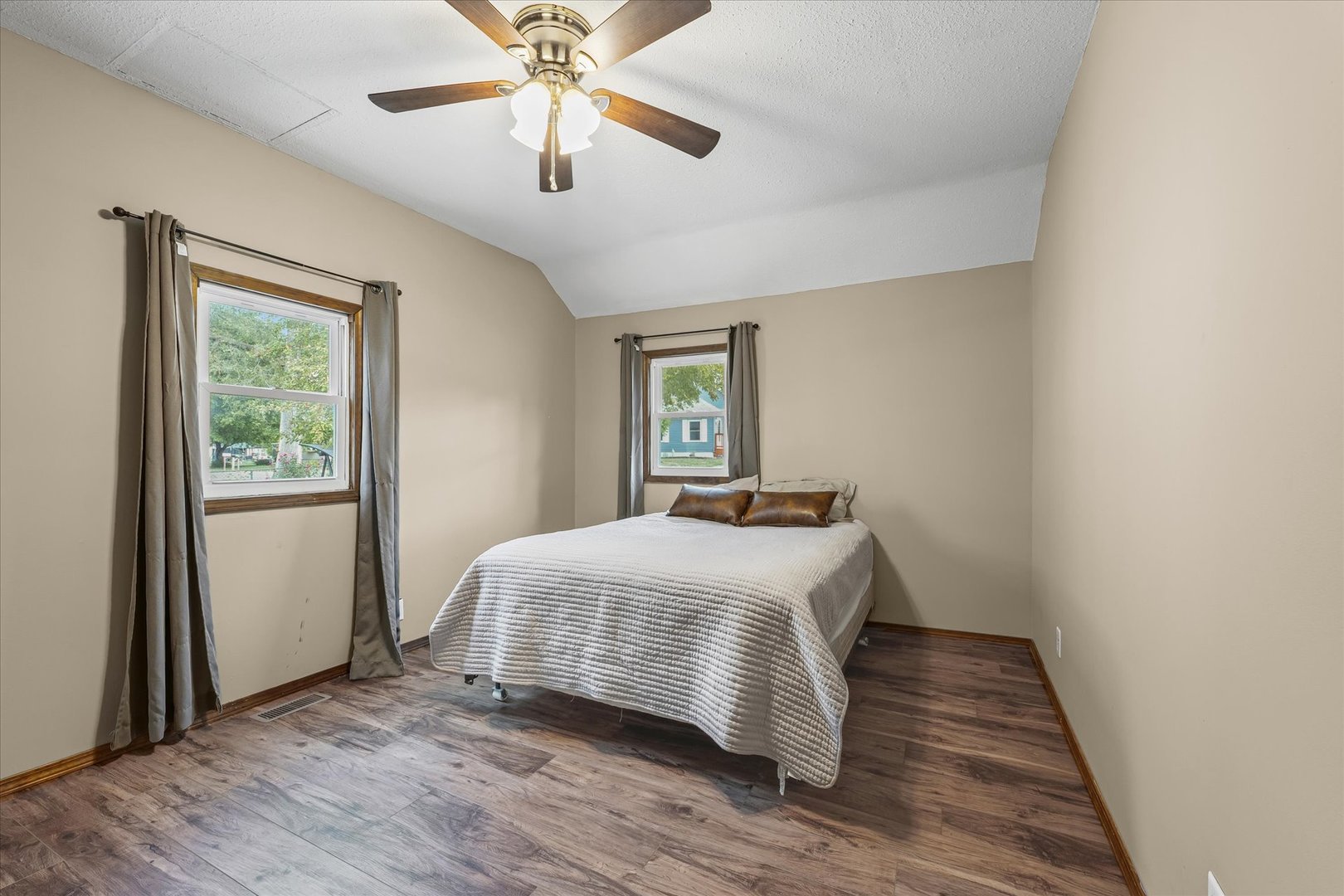 1910 Adams Street Tilton, IL 61833 - Photo 19 of 26