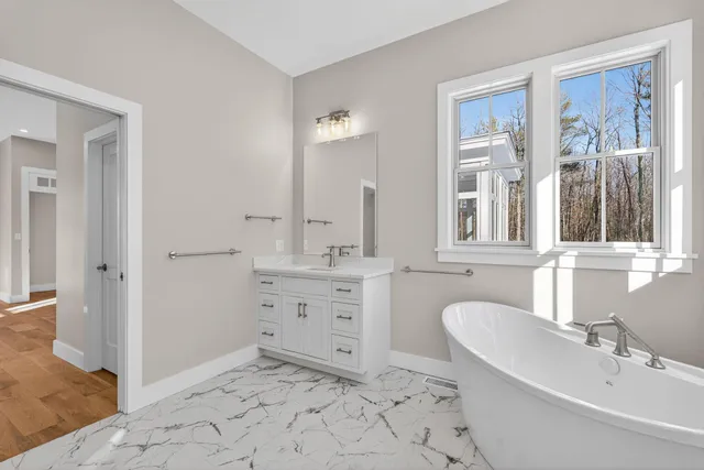 $1,798,000 | 9 Acorn Avenue, Kennebunkport, ME 04046