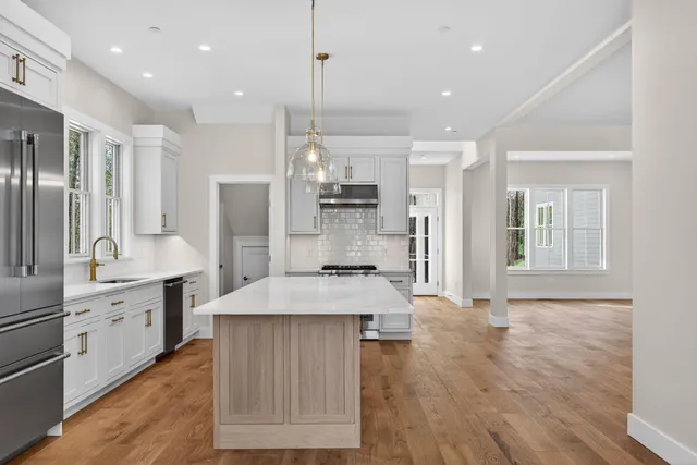 $1,798,000 | 9 Acorn Avenue, Kennebunkport, ME 04046