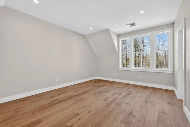 $1,798,000 | 9 Acorn Avenue, Kennebunkport, ME 04046