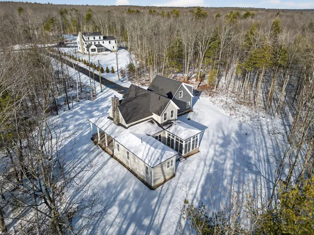 $1,798,000 | 9 Acorn Avenue, Kennebunkport, ME 04046