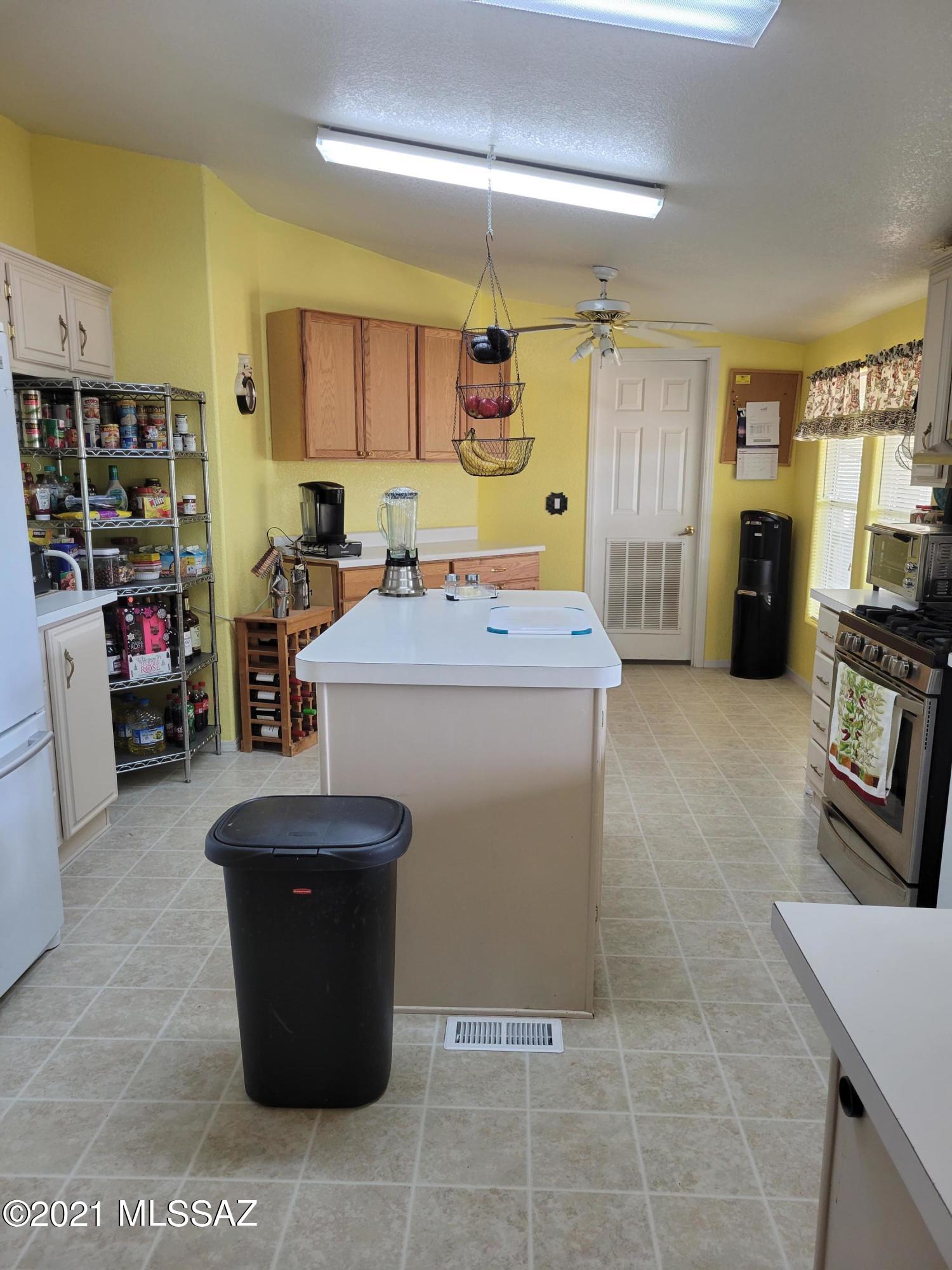 16211 North Silverthorn Road Tucson, AZ 85739 - Photo 22 of 36