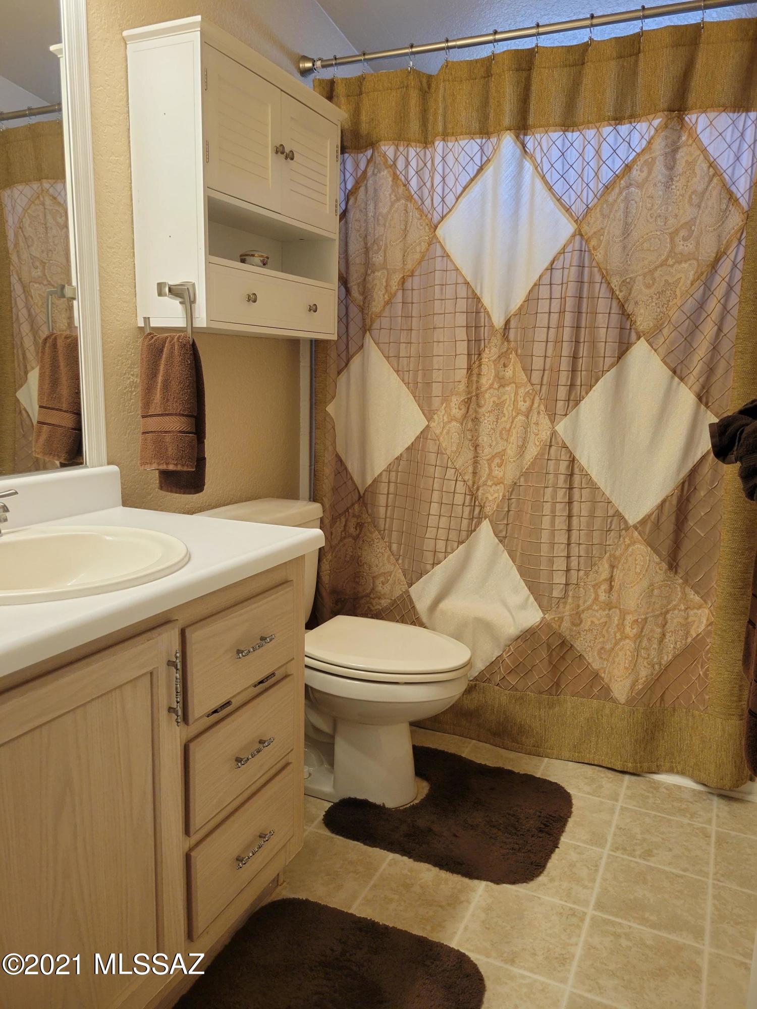 16211 North Silverthorn Road Tucson, AZ 85739 - Photo 31 of 36