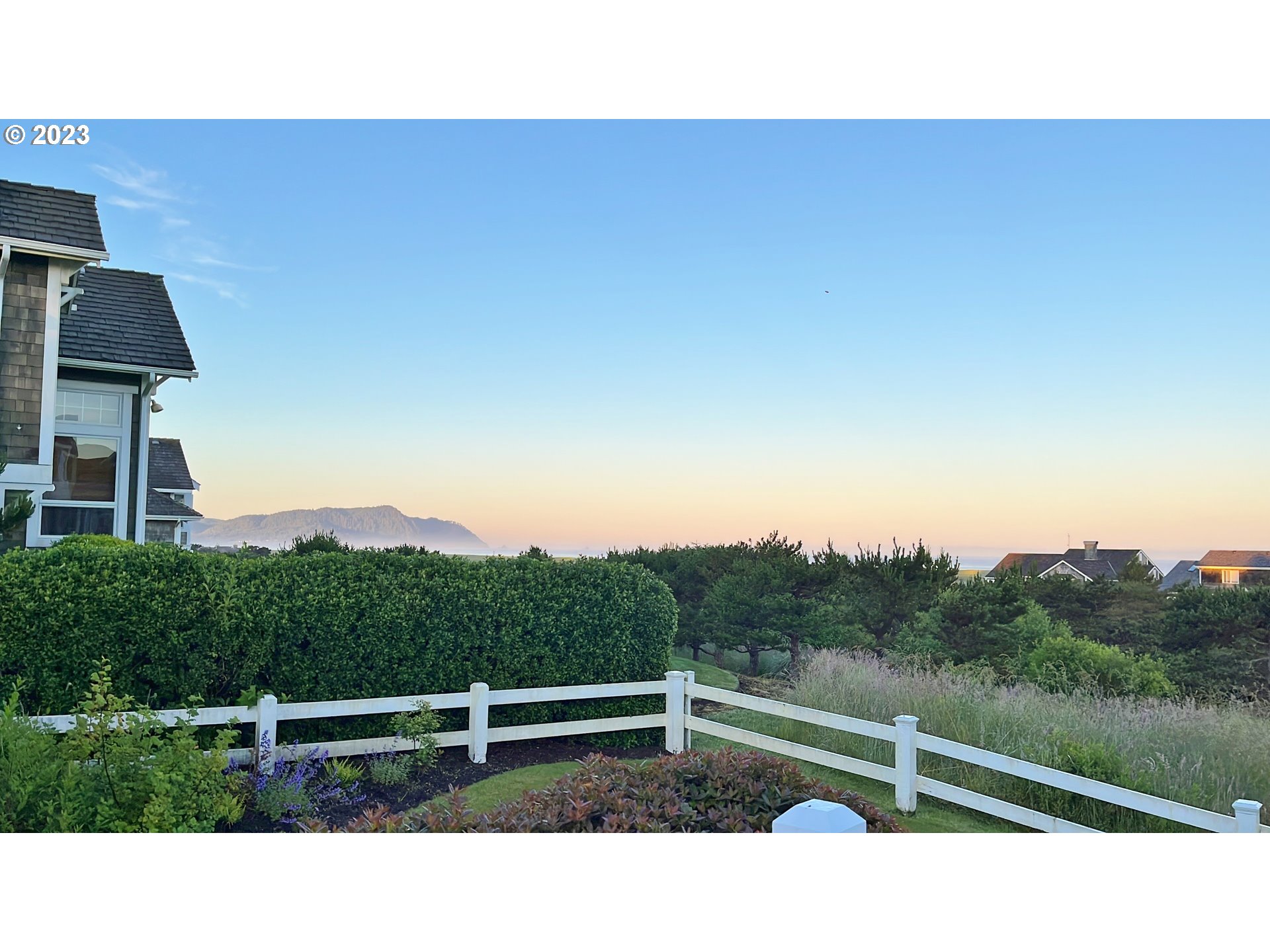 5130 High Ridge Road Gearhart, OR 97138 - Photo 5 of 26 Backyard