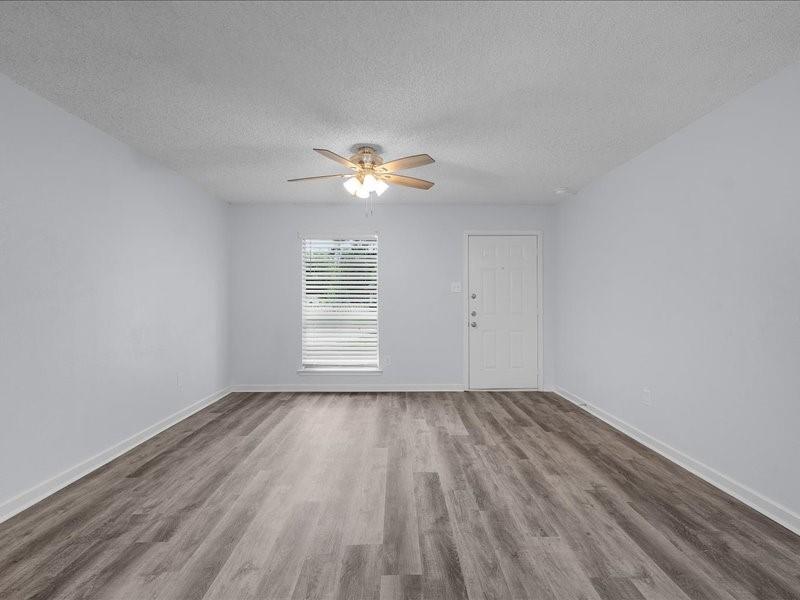 303 Mansfield Road Cleburne, TX 76031 - Photo 3 of 22