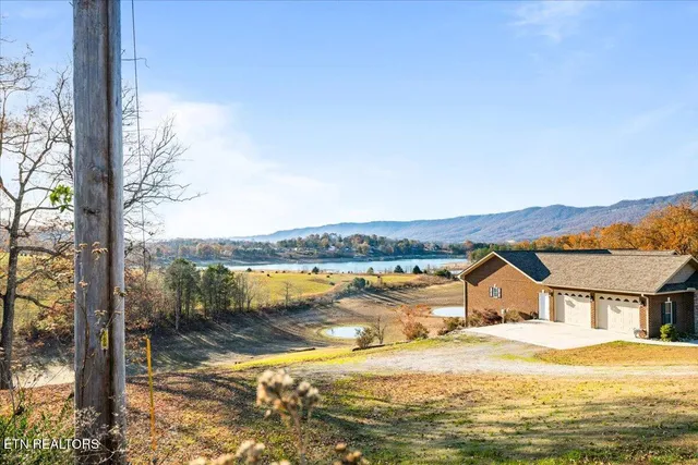 $79,500 | 900 Powell Valley Shores Circle, Speedwell, TN 37870