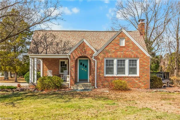 $424,900 | 1916 Guilford College Road, Jamestown, NC 27282