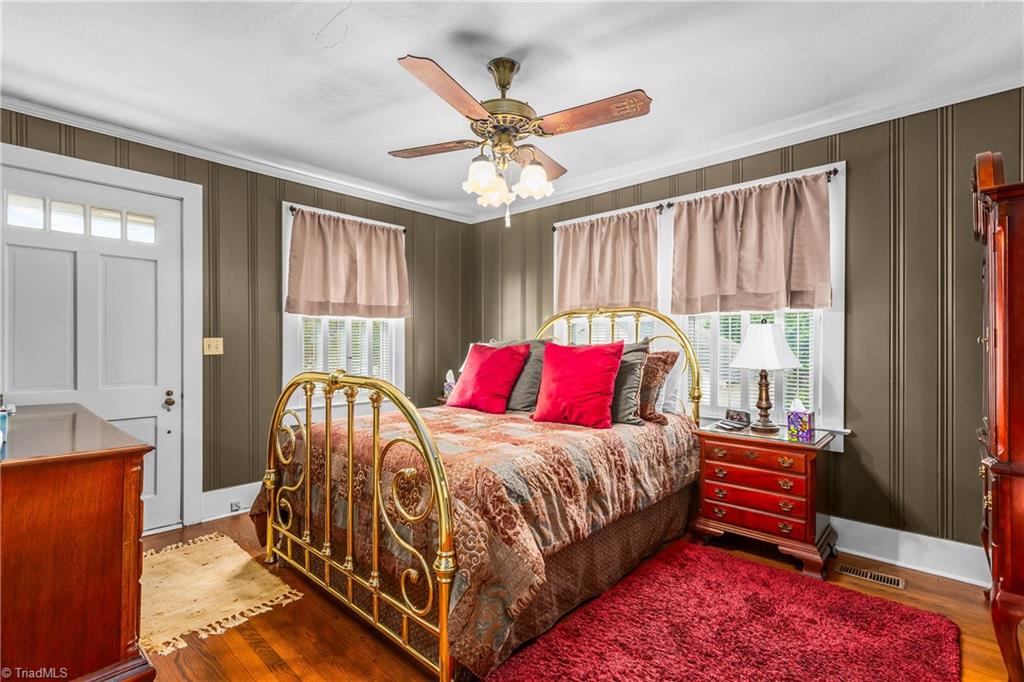 1916 Guilford College Road Jamestown, NC 27282 - Photo 17 of 26