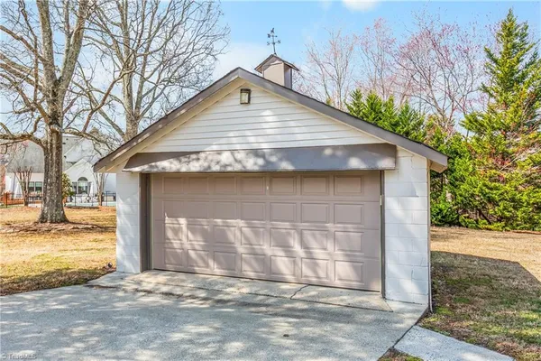 $424,900 | 1916 Guilford College Road, Jamestown, NC 27282