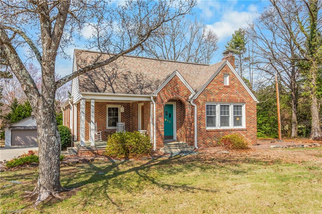 1916 Guilford College Road Jamestown, NC 27282 - Photo 3 of 26