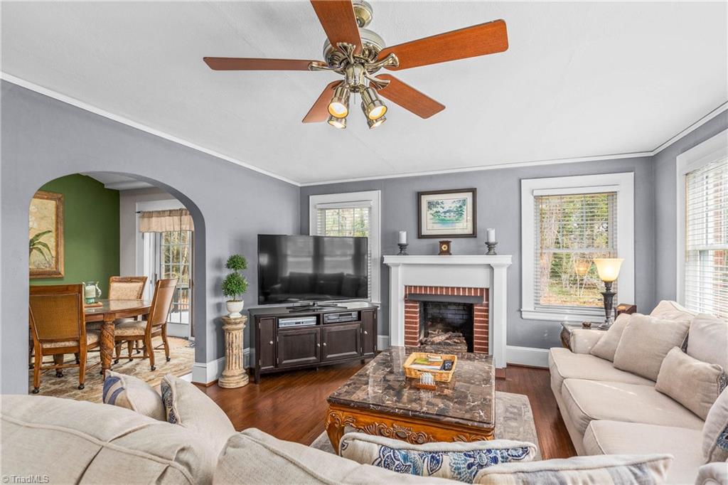 1916 Guilford College Road Jamestown, NC 27282 - Photo 5 of 26