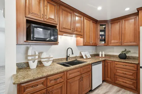 $998,000 | 658 Picasso Terrace, Sunnyvale, CA 94087