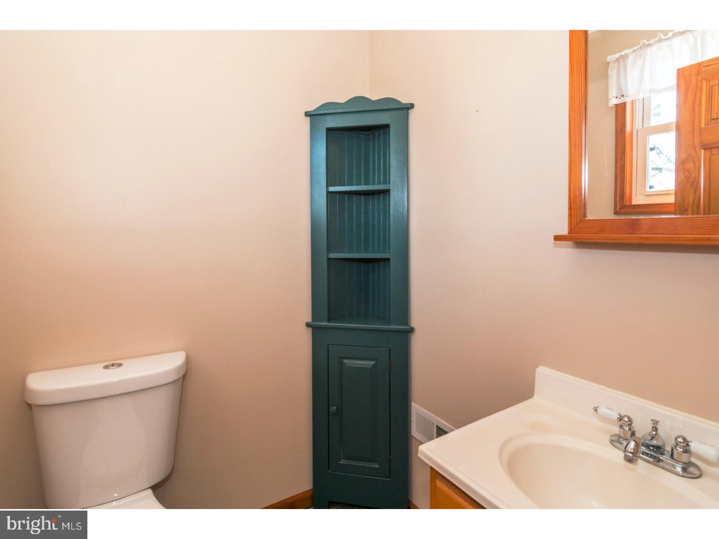 2131 Bedminster Road Perkasie, PA 18944 - Photo 9 of 16 Half Bath