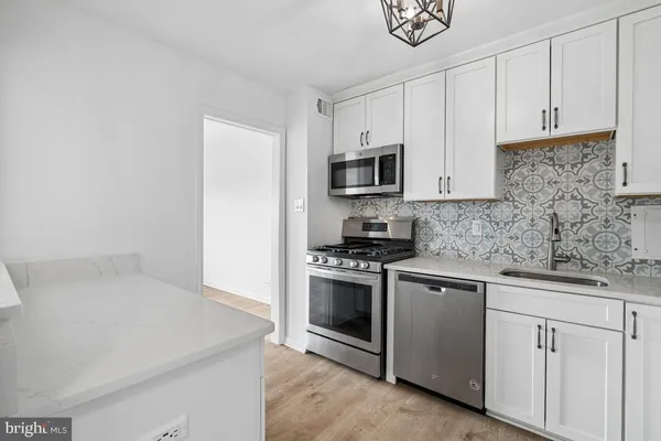 $2,300 | 4501 Arlington Boulevard, Unit 729, Arlington, VA 22203