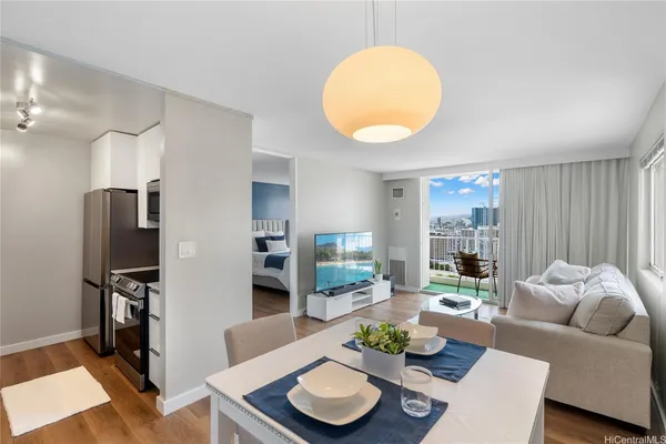 $3,000 | 400 Hobron Lane, Unit 3314, Honolulu, HI 96815