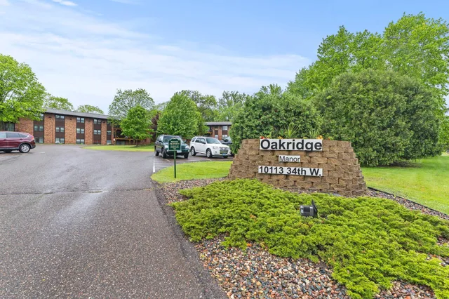 $99,900 | 10113 West 34th Street, Unit 105, Minnetonka, MN 55305