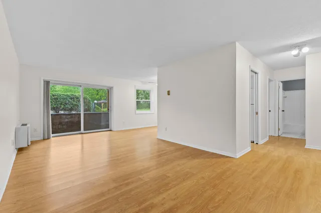 $99,900 | 10113 West 34th Street, Unit 105, Minnetonka, MN 55305