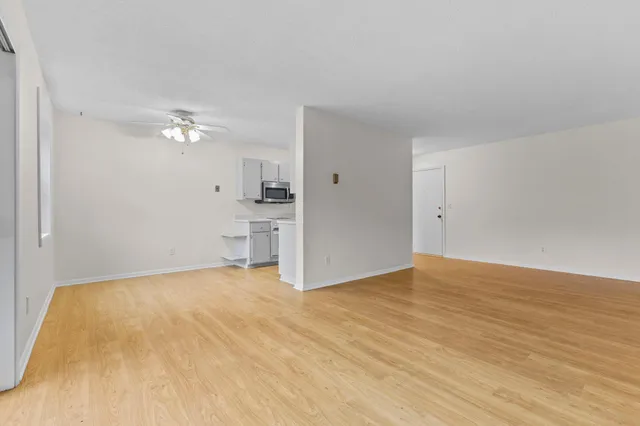 $99,900 | 10113 West 34th Street, Unit 105, Minnetonka, MN 55305