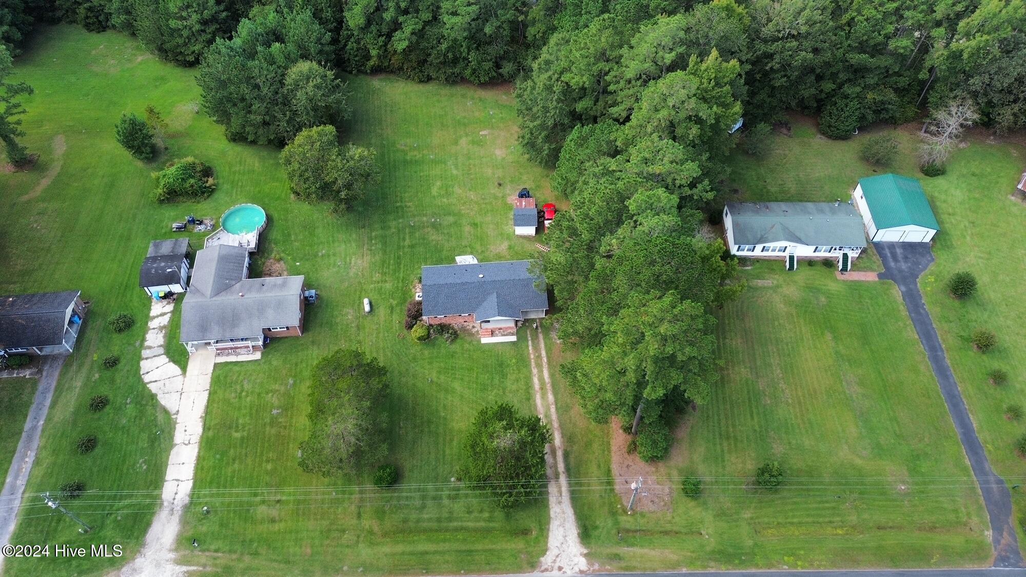 171 Trott Road Richlands, NC 28574 - Photo 26 of 30 dji_fly_20241003_162048_355_173030999638