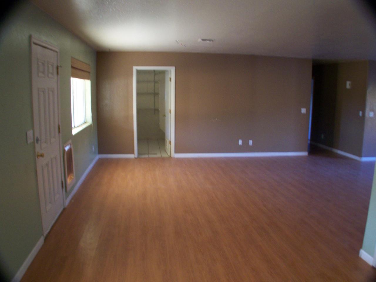 25024 South Power Road Gilbert, AZ 85298 - Photo 3 of 6 Living Room