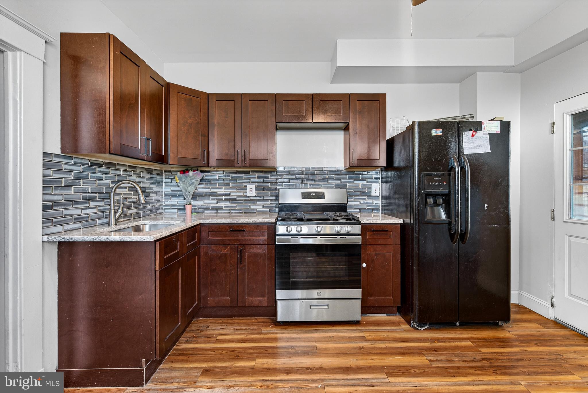 511 47th Street Baltimore, MD 21224 - Photo 2 of 44