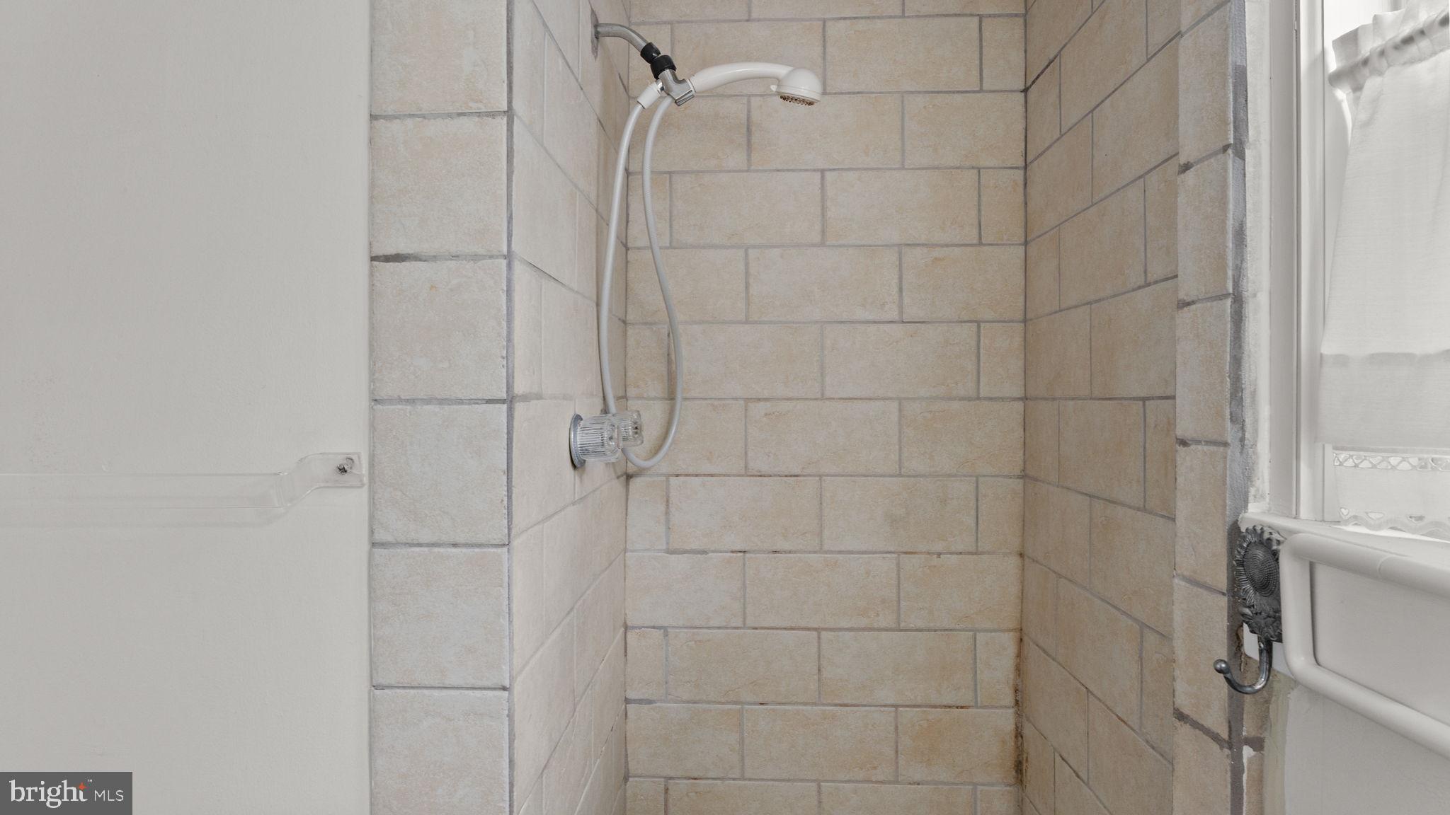 69 Crooked Billet Road Hatboro, PA 19040 - Photo 23 of 33 a bathroom with a shower