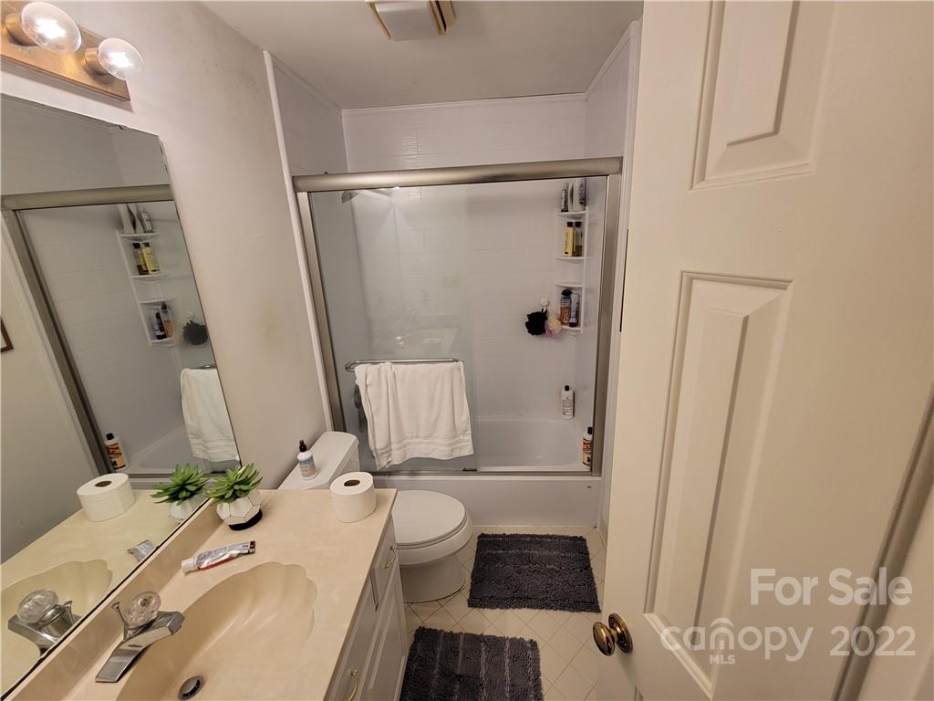 5324 Hillingdon Road Charlotte, NC 28226 - Photo 18 of 21 Gallery Image 18