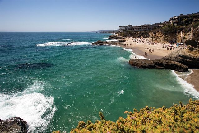 $12,800,000 | 31721 Seacliff Drive, Laguna Beach, CA 92651