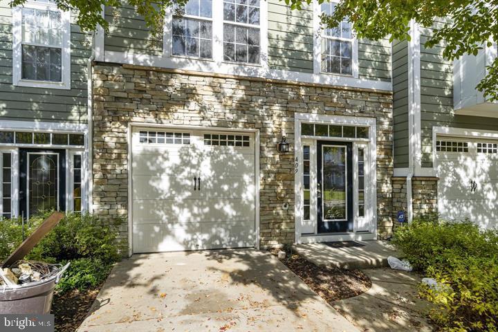 409 Monroe Point Drive Colonial Beach, VA 22443 - Photo 2 of 30