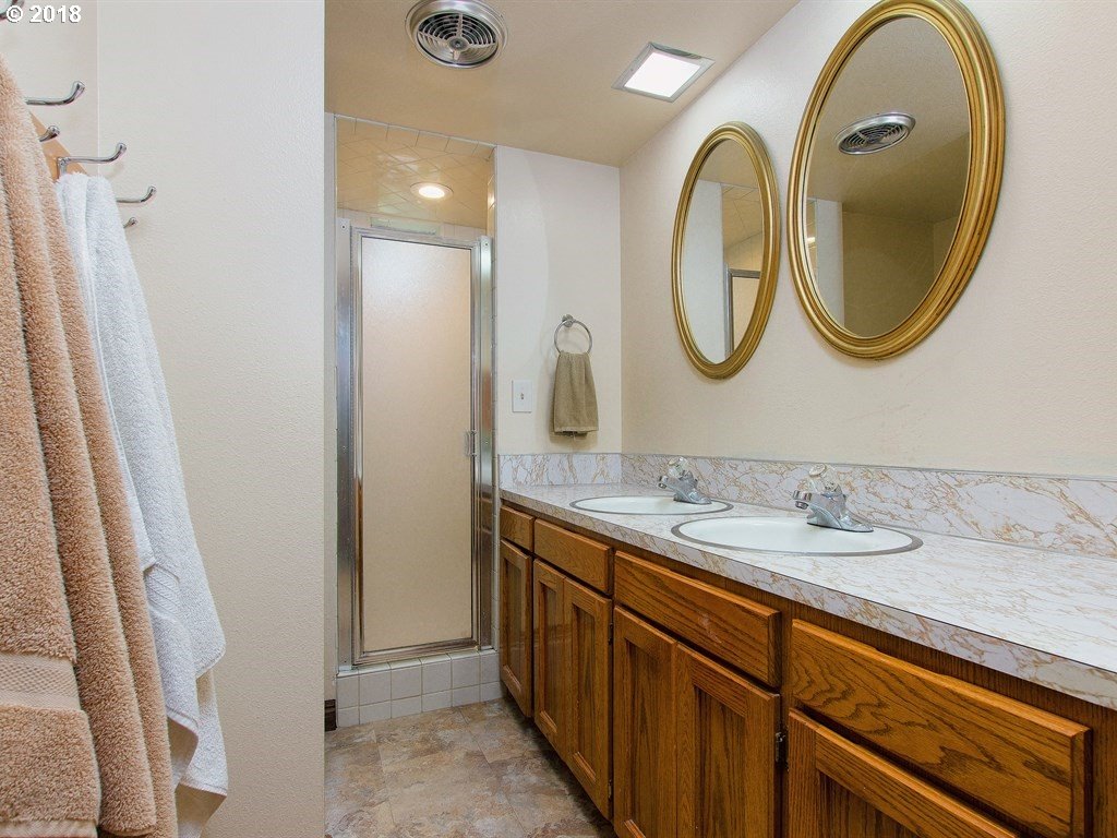 15165 Southwest Bull Mountain Road Tigard, OR 97224 - Photo 20 of 32 Gallery Image 20