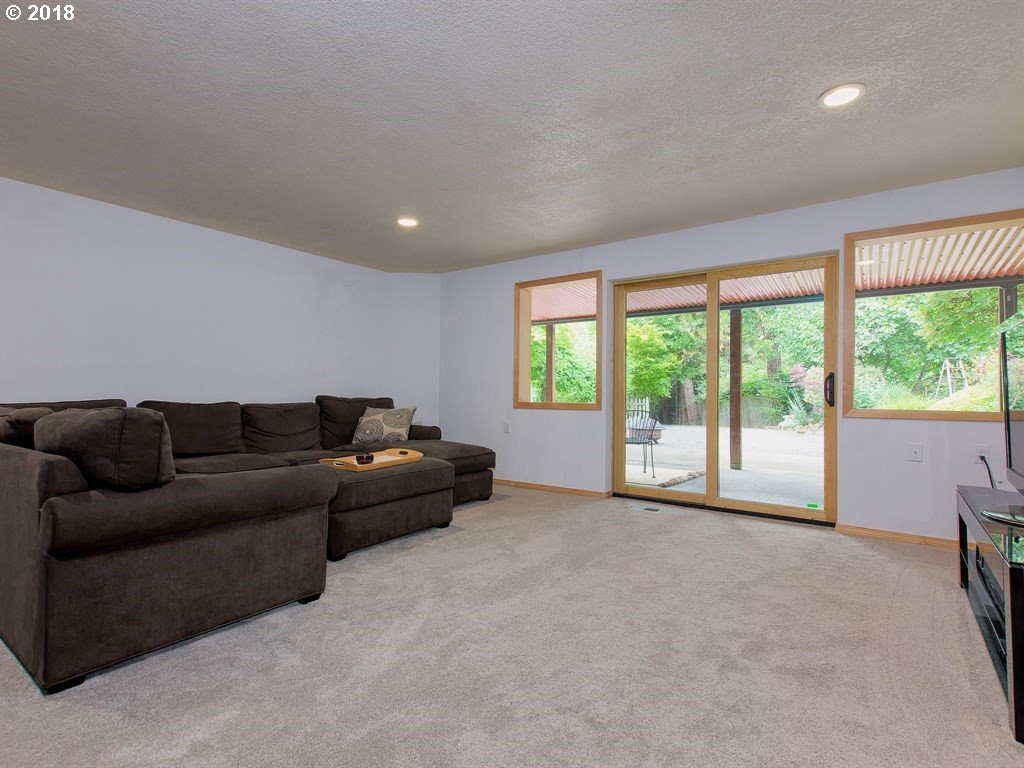 15165 Southwest Bull Mountain Road Tigard, OR 97224 - Photo 21 of 32 Gallery Image 21
