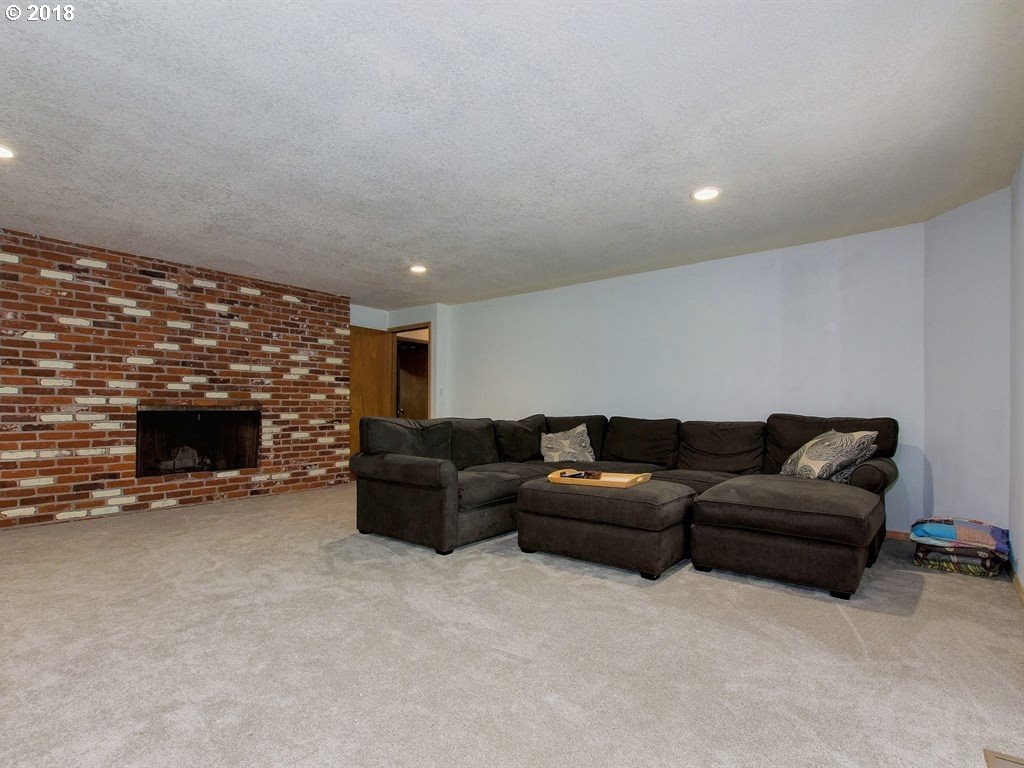 15165 Southwest Bull Mountain Road Tigard, OR 97224 - Photo 22 of 32 Gallery Image 22