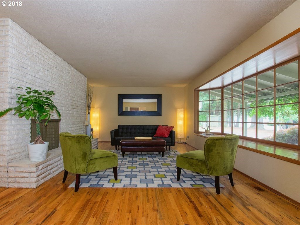 15165 Southwest Bull Mountain Road Tigard, OR 97224 - Photo 5 of 32 Gallery Image 5