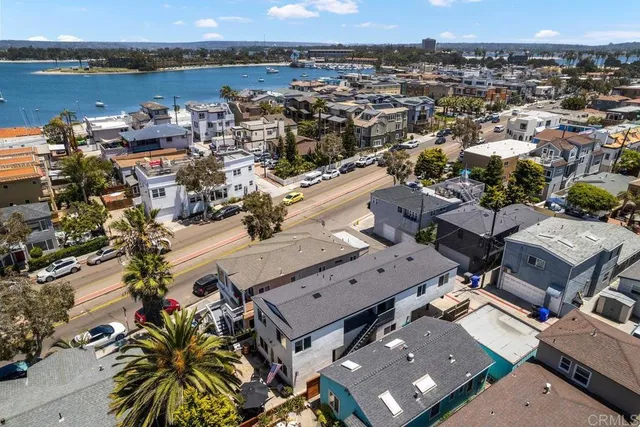 $3,000 | 725 Kingston Court, San Diego, CA 92109