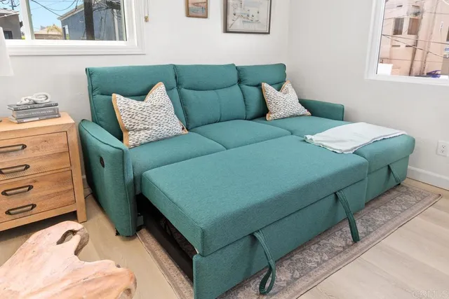 $3,000 | 725 Kingston Court, San Diego, CA 92109