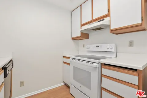 $344,500 | 501 Palisades Drive, Unit 219, Pacific Palisades, CA 90272