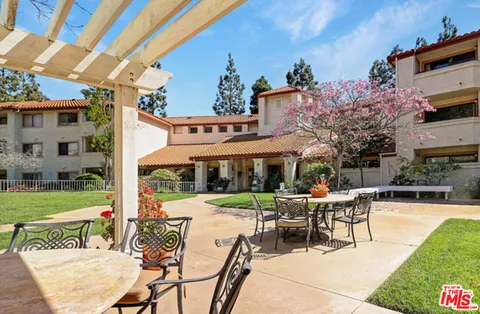 $344,500 | 501 Palisades Drive, Unit 219, Pacific Palisades, CA 90272