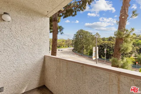 $344,500 | 501 Palisades Drive, Unit 219, Pacific Palisades, CA 90272