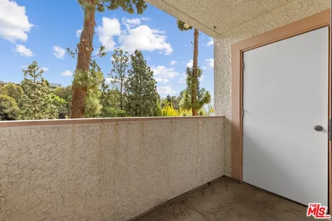 $344,500 | 501 Palisades Drive, Unit 219, Pacific Palisades, CA 90272