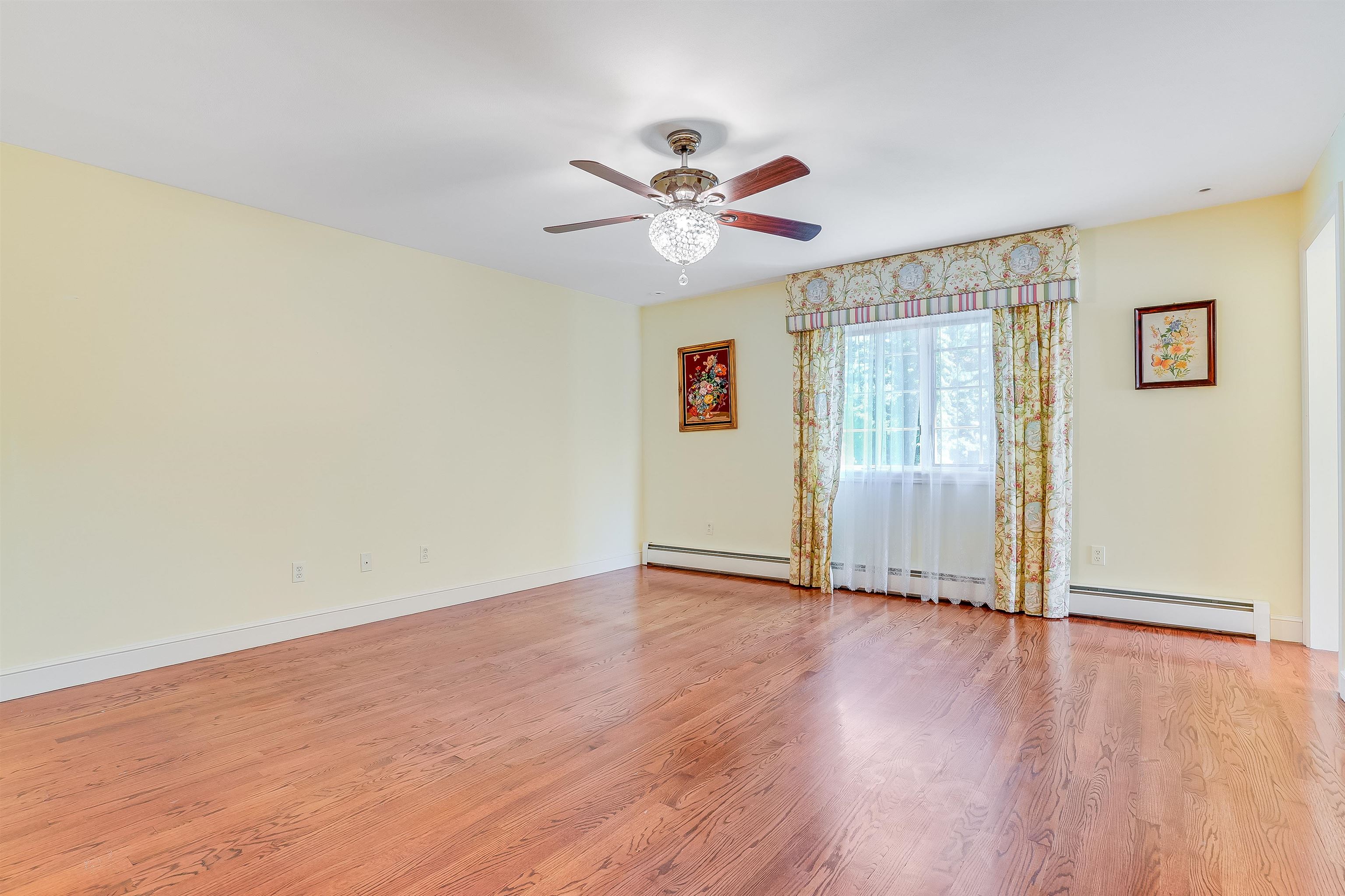 16 Camelot Road Windham, NH 03087 - Photo 19 of 40