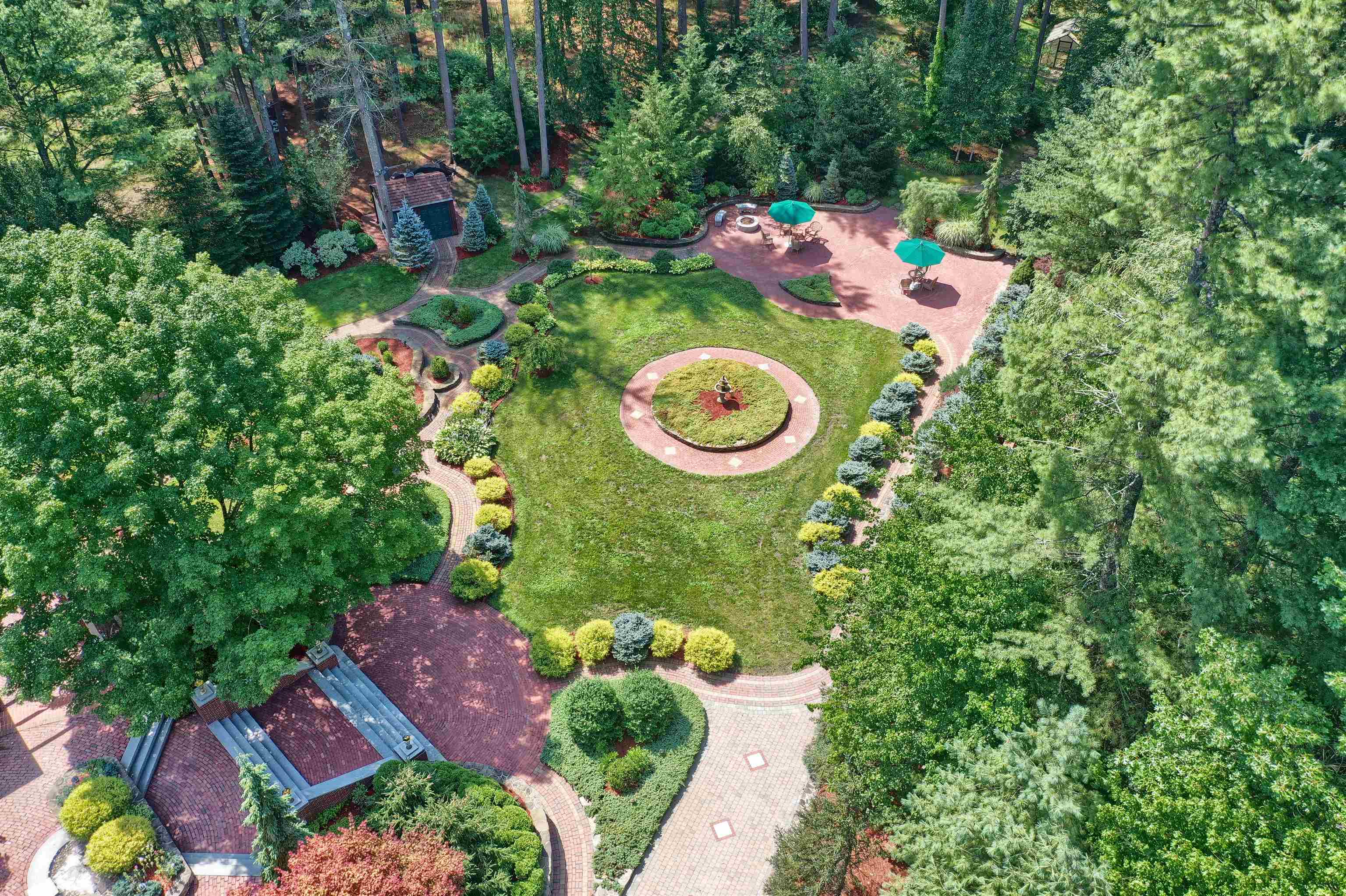 16 Camelot Road Windham, NH 03087 - Photo 35 of 40