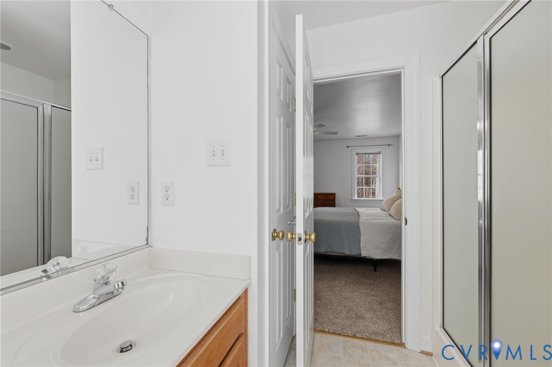 3236 Lakewood Road Glen Allen, VA 23060 - Photo 16 of 45 En-suite