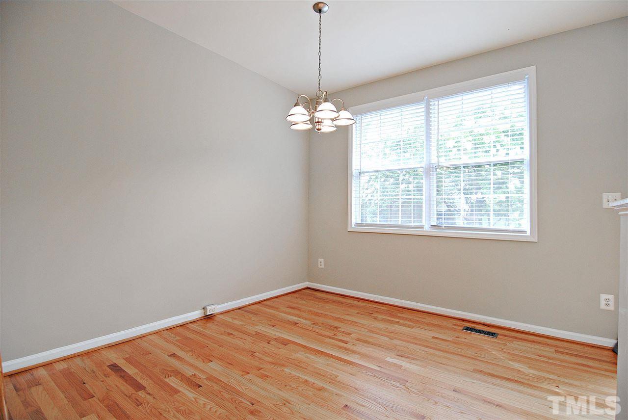 5538 Vista View Court Raleigh, NC 27612 - Photo 8 of 30