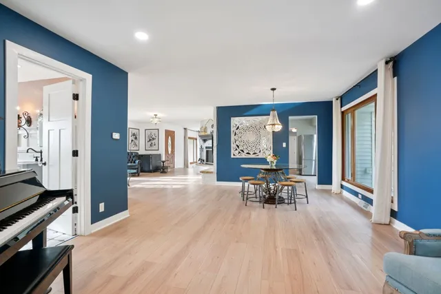 $599,900 | 150 Riverside Drive, Waterford, WI 53185