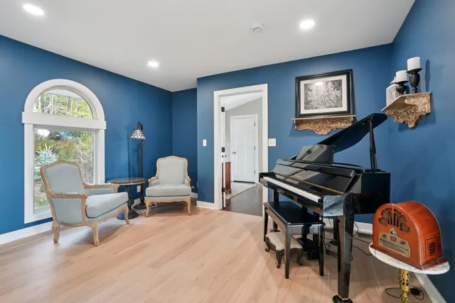 $599,900 | 150 Riverside Drive, Waterford, WI 53185