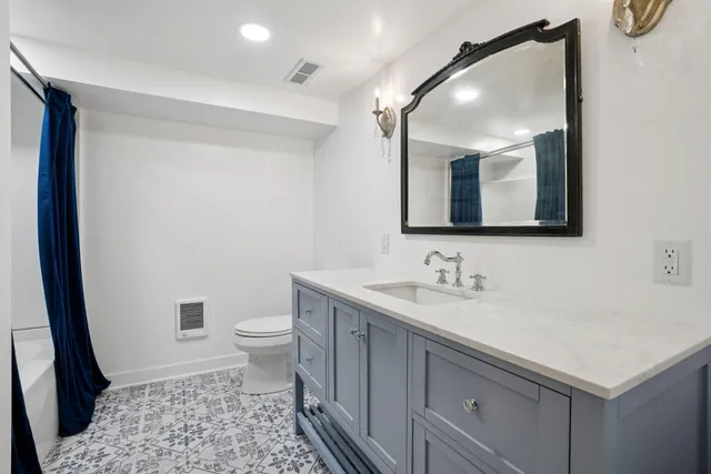 $599,900 | 150 Riverside Drive, Waterford, WI 53185