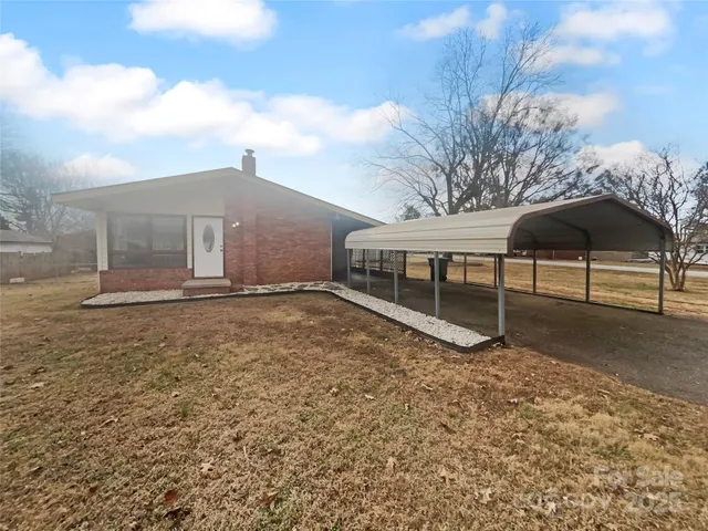 $203,000 | 185 Crosswhite Lane, Statesville, NC 28625