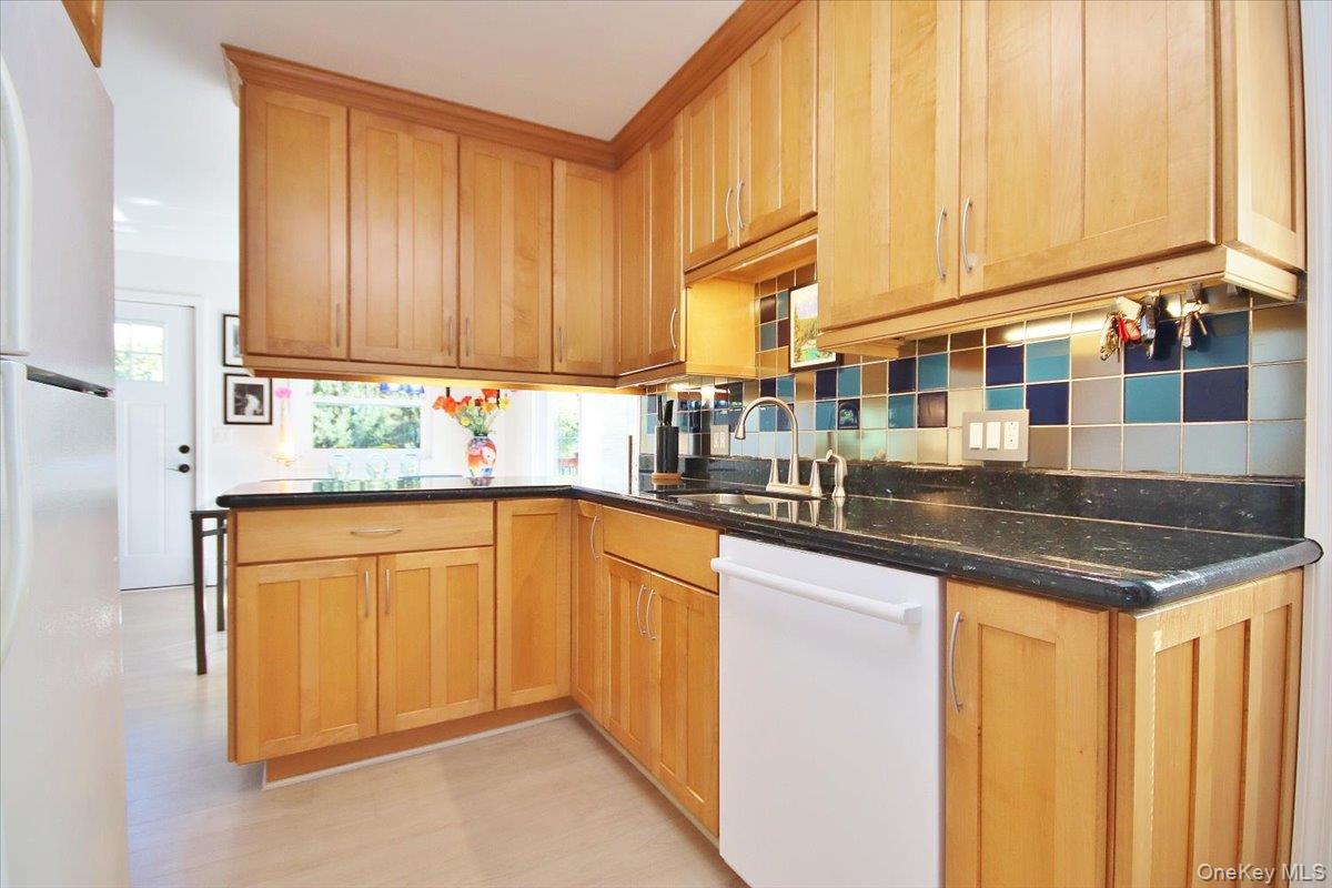 143 Old Post Road Marlboro, NY 12542 - Photo 25 of 49