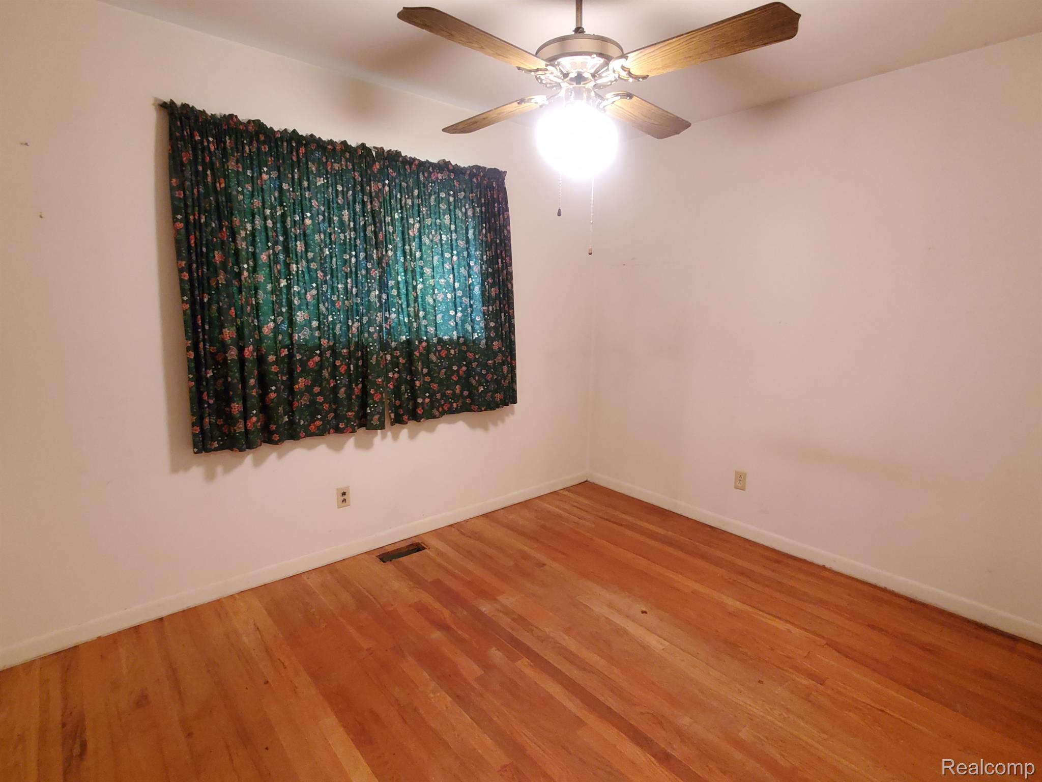 10411 Runyan Lake Road Fenton, MI 48430 - Photo 9 of 19 Gallery Image 9