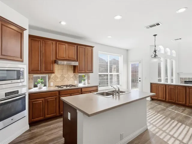 $3,600 | 11039 Sonterra Lane, Frisco, TX 75033